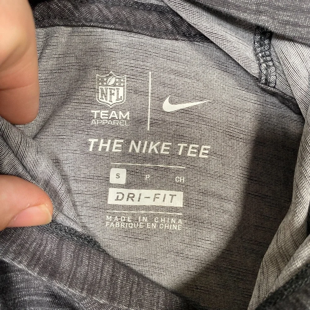 Nike NFL New Orleans Saints Dri-Fit Hooded Long Sleeve Tee Shirt Men's S Gray‎
